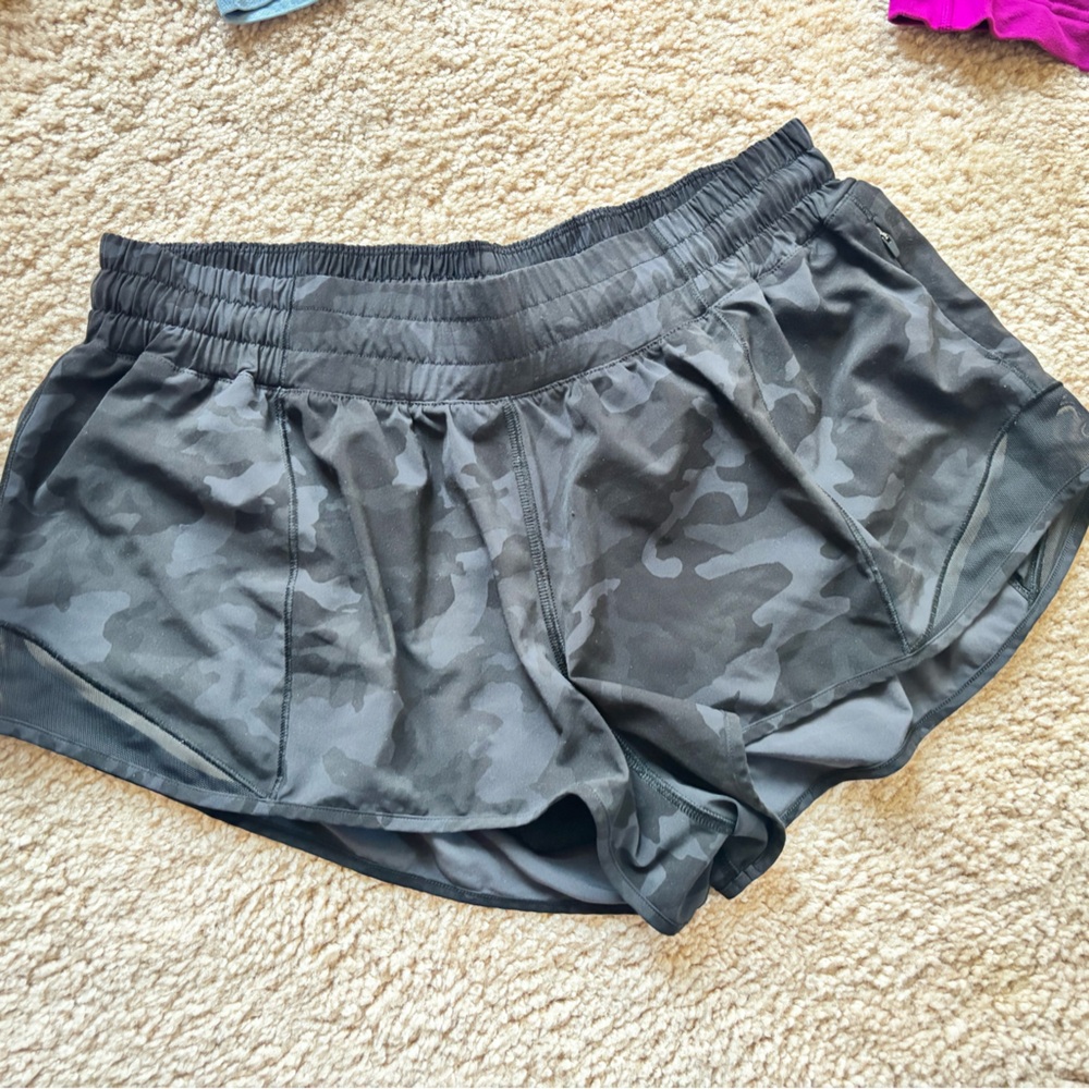 Lululemon hotty hot Camo Shorts
